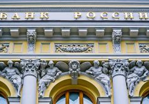 Złota poduszka Putina. Tak działa technokratka w służbie Moskwy