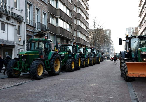 Rolnicy biją na alarm! UE otwiera rynek, a protesty narastają