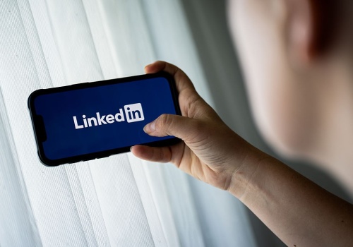 Jak znaleźć pracę na LinkedInie? „Najważniejsza jest odwaga”