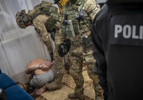 Poszukiwania 23-latki zakończone makabrycznym odkryciem. Aresztowano trzy osoby