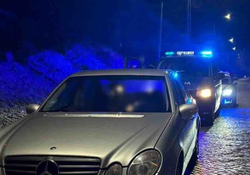 Krosno Odrzańskie. Policyjny pościg za Mercedesem. Kierujący pijany i bez uprawnień