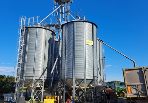 Zima zaskoczyła przy budowie silosu? Jest dobra wiadomość