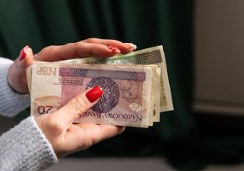 Poduszka oszczędnościowa. Ekspert tłumaczy, ile powinna wynosić