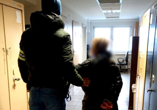 Jechała po piwo dla siebie i męża. Miała prawie 3 promile, spowodowała kolizję i uciekła z miejsca zdarzenia