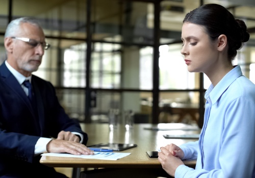 Demografia zmienia firmy. Wiek coraz częściej dzieli pracowników