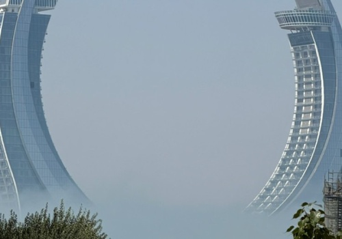 Jeden z najbardziej widowiskowych hoteli na świecie. Jak szczypce kraba?