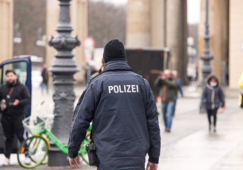 Niemcy: pacjenci z gruźlicą uciekają ze szpitali. Policja pomaga w poszukiwaniach