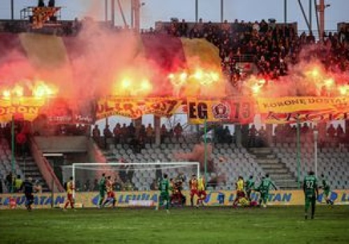 Agresywny kibic stracił pracę. A to nie koniec jego problemów