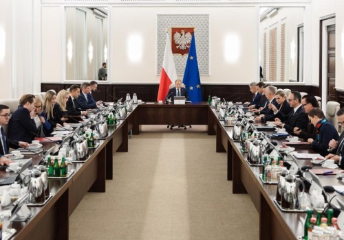 Śmieciówki i B2B zamienione w etaty mocą PIP? Rząd przyjął kompromis w sprawie PIP