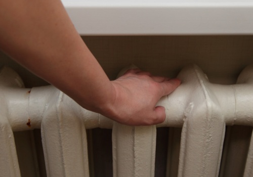 Zużycie w blokach wyższe o 30 proc. Spółdzielnie ostrzegają lokatorów