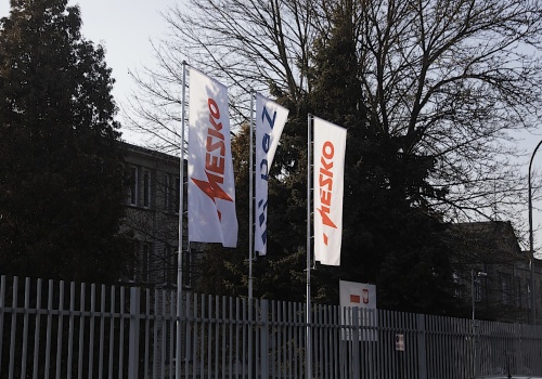 Europosłowie z komisji obrony w MESKO i „Łuczniku”