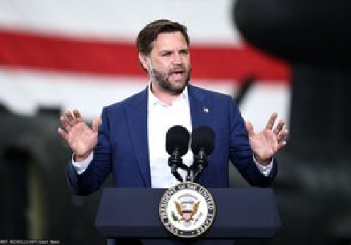 Vance uderza w Europę. 