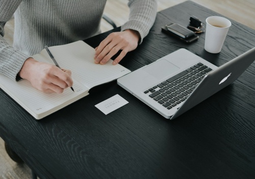 Outsourcing obiegu dokumentów – tak firmy gwarantują sobie przestrzeganie przepisów przechowywania danych