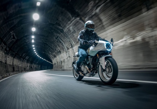 Limitowana seria 873 sztuk: Ducati ożywia ducha 750 Super Sport Desmo