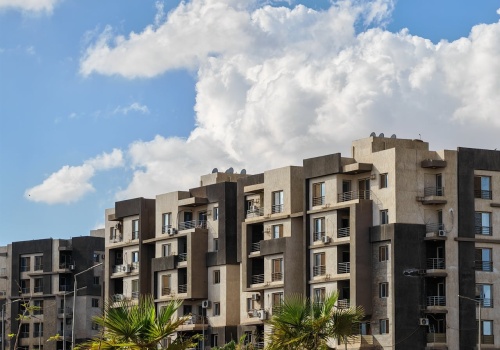 Możliwe dalsze spadki cen mieszkań. Pierwsze obniżki już są zauważalne