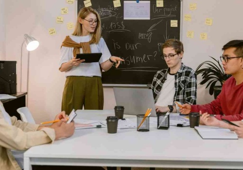 Mniej studentów zagranicznych. Przynoszą Polsce 6,8 mld zł rocznie