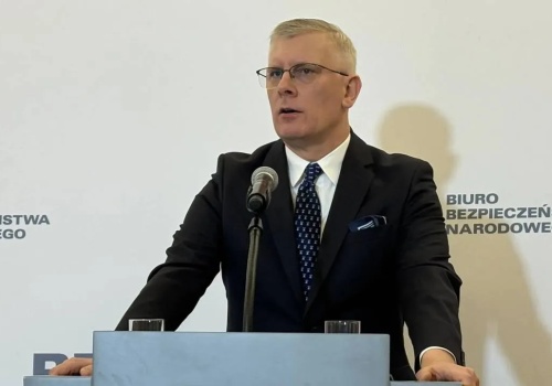 W Belwederze o zasadniczej służbie wojskowej. Szef BBN zabrał głos. 
