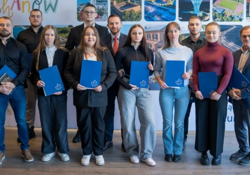 Prawie 700 tysięcy dla sportowców i trenerów z Ciechanowa. Ratusz przyznał stypendia i nagrody