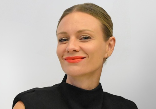 Magdalena Boczarska zachwyca stylem. Gwiazda udowadnia, że minimalizm nie musi być nudny