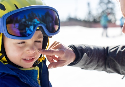 Zakazana substancja w moczu dzieci. Winny popularny kosmetyk