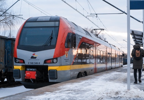 Łódzka Kolej Aglomeracyjna bije rekordy. Ponad milion pasażerów w styczniu, rośnie też popularność autobusów