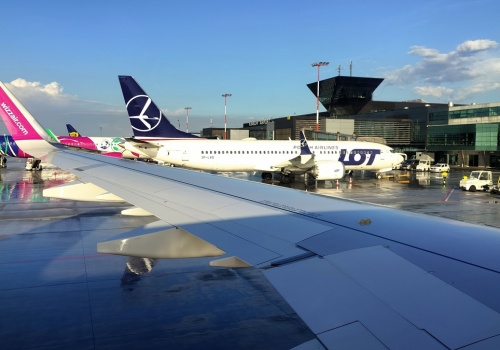 Lotnisko w Krakowie czeka na decyzję, a urząd śpi. Zapomnieli o prostej formalności