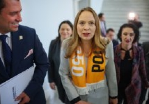 Pełczyńska-Nałęcz niczym na ringu. 