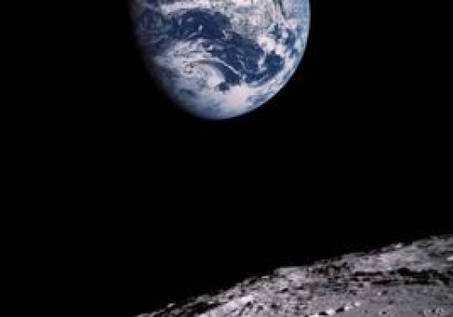 Elon Musk chce katapultować satelity w kosmos. Z powierzchni Księżyca