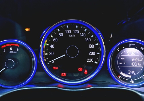 Tylko 100 km/h na autostradzie? Idą radykalne zmiany limitów prędkości