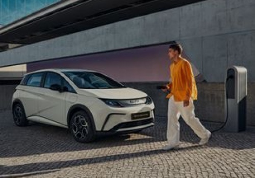 Chińskie samochody nie wjadą na teren chronionych obiektów wojskowych. Wojsko Polskie poinformowało o nowym zakazie