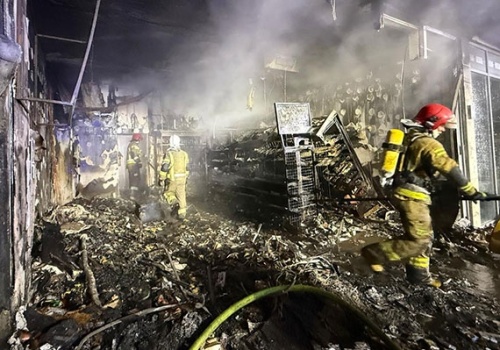 Przy Promenadzie Gwiazd spłonął sklep Żabka