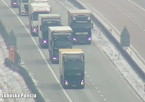 Kontrole ciężarowego wyprzedzania, by powstrzymać wypadki – dziesiątki kar na A2