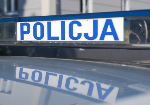 Trzech 16-latków zatrzymanych po rozboju w markecie w Rzeszowie. Grozili śmiercią ekspedientce