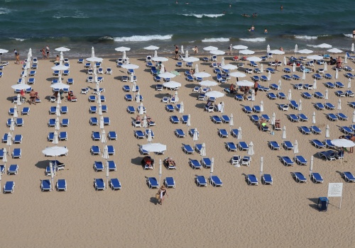 Wizz Air zapowiada nowe kierunki wakacyjne - z Radomia i z Katowic