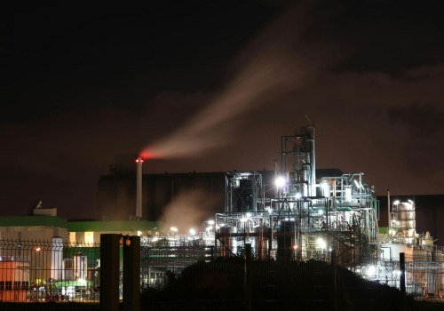 Przemysł w Europie umiera. Zastraszające tempo zamykania fabryk