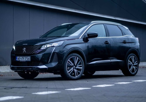 Polacy kochają używane auta. Ale jakie? Rozmowa Francuskie.pl z Mariuszem Sawułą, Prezesem Zarządu autoDNA