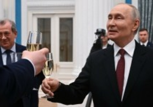 Patrzymy w złym kierunku. Negocjacje ws. Ukrainy toczą się gdzie indziej