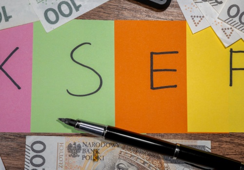 KSeF zmienia zasady. Rachunki do lamusa, konieczna będzie faktura, a potem także KSeF