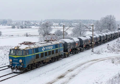 Zatrzymał pociąg ze strategicznym transportem. Państwo z dykty uspokaja