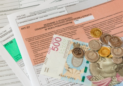 Jak rozliczyć dwa lub więcej PIT-11 od różnych pracodawców w PIT-37 lub PIT-36?