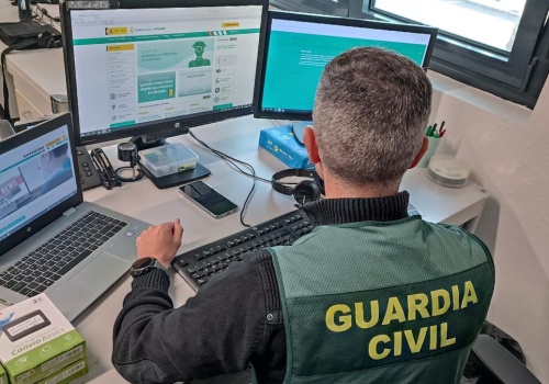 Rozbili gang oszustów miłosnych na Gran Canarii. Ofiary traciły tysiące