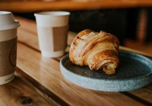 Oto najmniejsze kawiarnie we Wrocławiu. Ciasne, ale z wyjątkowym klimatem!