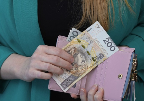 Takie kwoty pożyczają Polacy. Z roku na rok coraz więcej