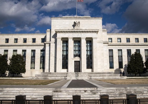 Fed ostrzega: tempo spadku inflacji może zwolnić