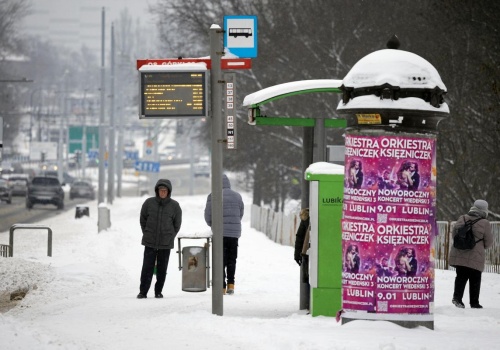 Zapomnisz o tej zasadzie przy przystanku? Mandat to dopiero początek