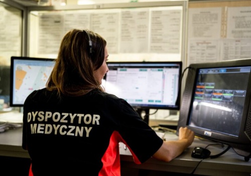Łódzki Urząd Wojewódzki poszukuje dyspozytora medycznego. Sprawdź, czy spełniasz wymogi