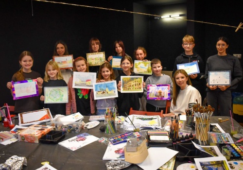 Art Camp na Zamku Piastowskim: Młodzi twórcy malują historię i przyszłość zabytków