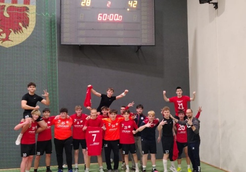 Odrobili zaległości. Pewny triumf w delegacji