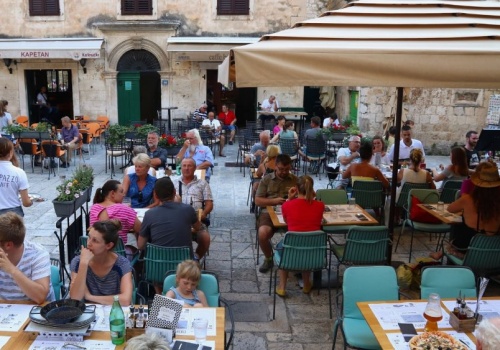 Chorwacki kurort wprowadza zakaz alkoholu. Turyści zmianę odczują najmocniej