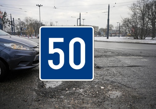 Ten znak nie daje mandatu, ale może uratować ci nerwy. Kierowcy często go nie rozumieją